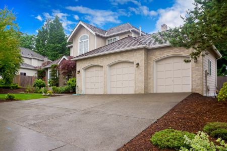 The Benefits of Professional Pressure Washing for Your Home